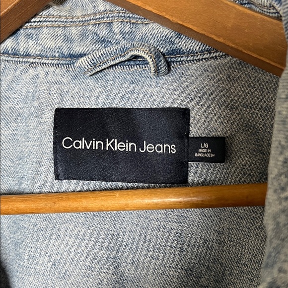Calvin Klein Women’s Light Blue Denim Jacket Large - Picture 2 of 7